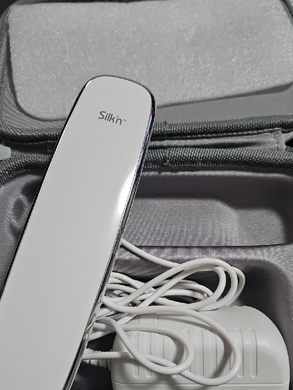 Silk'n White Handheld Beauty Device